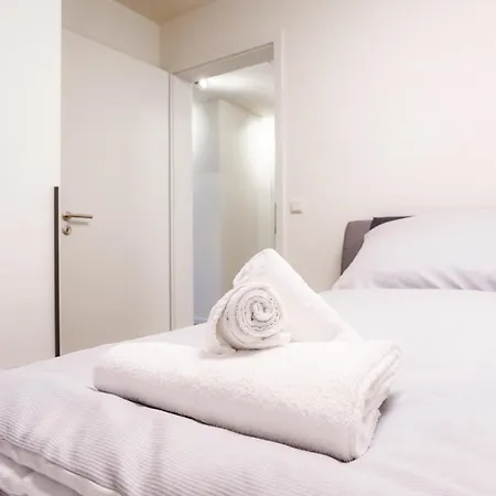 Meernah - 6 Apartamento *